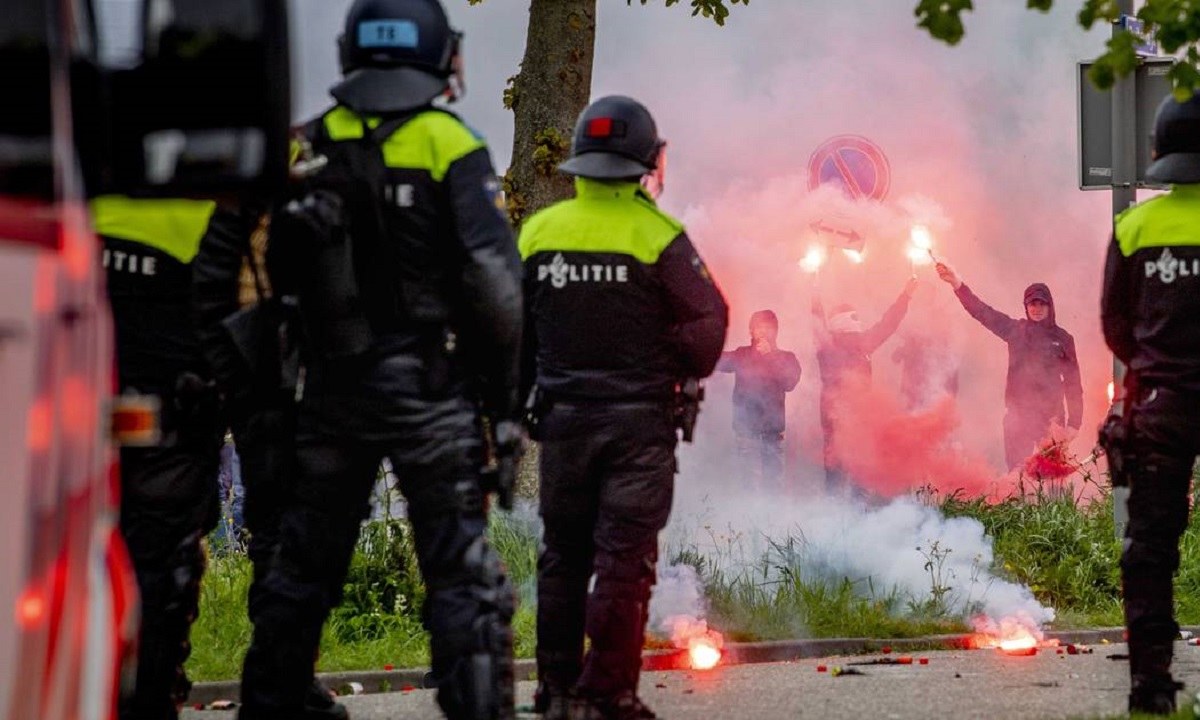 Φέγενορντ – Άγιαξ 0-2: Άγρια επεισόδια πριν το ντέρμπι (vids) – Νίκη για «Αίαντα»