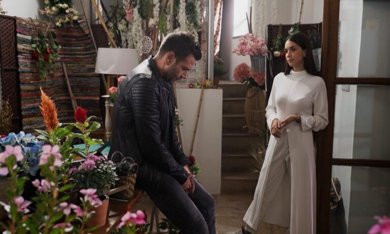 Η Γη της Ελιάς επόμενα επεισόδια: Ο Μάνος κάνει έρωτα με τη Ζωή και μετά αυτή λέει τα πάντα στη Μαρίνα!