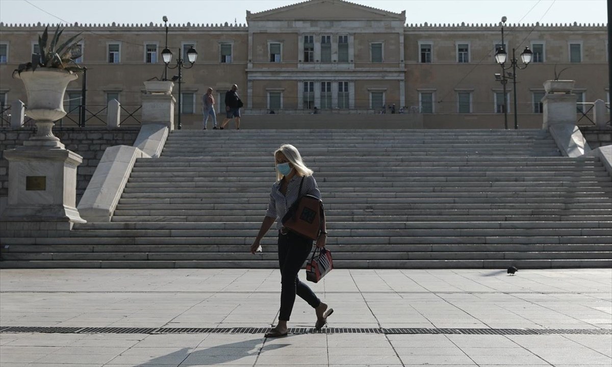 Ηχηρό «καμπανάκι» από Guardian για την κυβέρνηση: Στο βαθύ «κόκκινο» η Ελλάδα για παραβιάσεις δημοκρατικών ελευθεριών!
