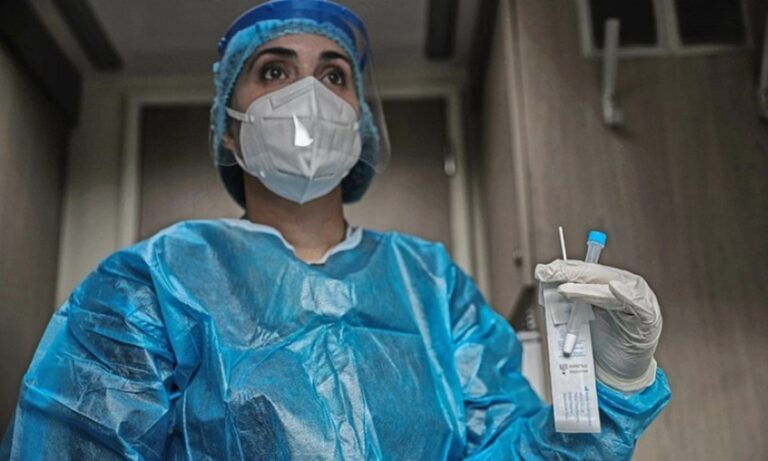 Κορονοϊός – Κρούσματα: 85 νέοι θάνατοι, 670 οι διασωληνωμένοι