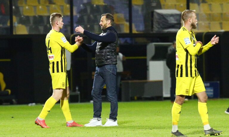 Μάντζιος: «Βρήκαμε τα γκολ που θέλαμε, τίποτε δεν έχει κριθεί» (vid)