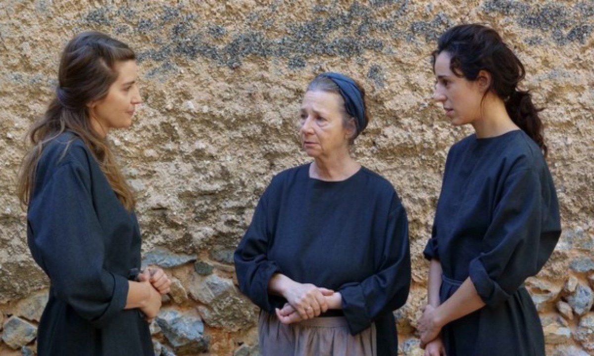 Άγριες Μέλισσες επόμενα επεισόδια: Η Ελένη ανατρέπει τις καταθέσεις Προκόπη, Τόλλια και Προύσαλη!