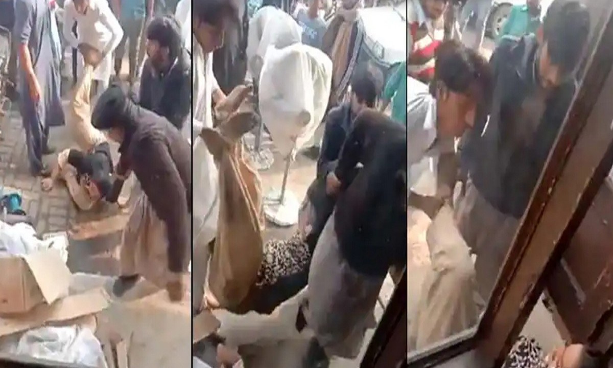 Πακιστάν: Έβγαλαν τα ρούχα και έδειραν τέσσερις γυναίκες – Δείτε γιατί