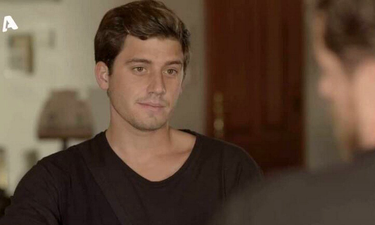 Σασμός επόμενα επεισόδια: Ο Νικηφόρος πιάνει Μαθιό και Βασιλική να κάνουν έρωτα – Ο Άγγελος ομολογεί την αγάπη του για την Στέλλα στον Αστέρη