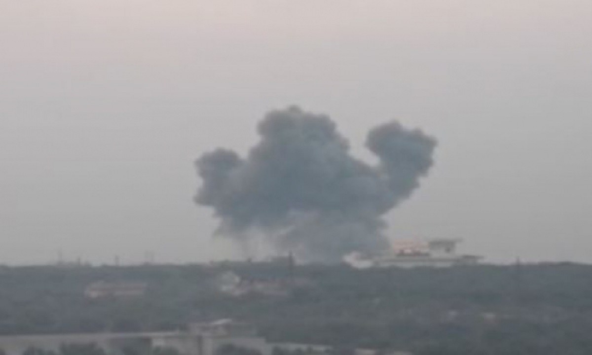 Τουρκία: Από χιλιόμετρα φαίνεται η φωτιά που έβαλαν οι Ρώσοι στους Τούρκους στην Συρία