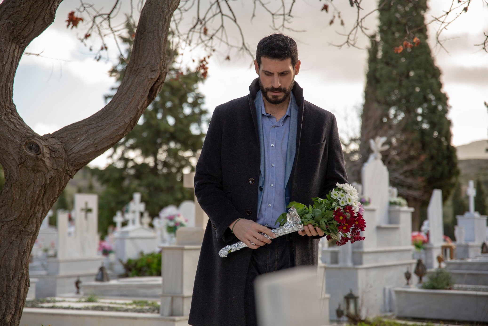 Σασμός επόμενα επεισόδια: Ανατροπή - Πεθαίνει η γιαγιά Ειρήνη - Ο Άγγελος παίρνει την περιουσία της Καλλιόπης