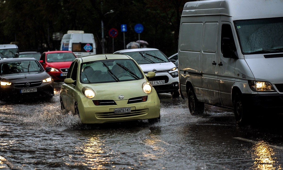 Κακοκαιρία Διομήδης: Το 112 προειδοποιεί για επικίνδυνα καιρικά φαινόμενα