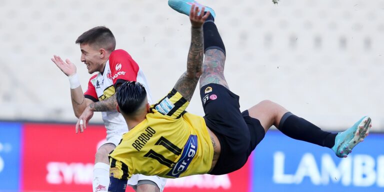 Χαμός στο ΑΕΚ – Βόλος: Δύο γκολ, δύο δοκάρια και χαμένο πέναλτι σε 21 λεπτά! (vids)