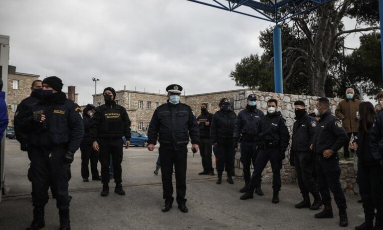 Παίδων Πεντέλης: Ξέσπασμα οργής για τις ντροπιαστικές εικόνες ενός αστυνομοκρατούμενου νοσοκομείου παιδιών!