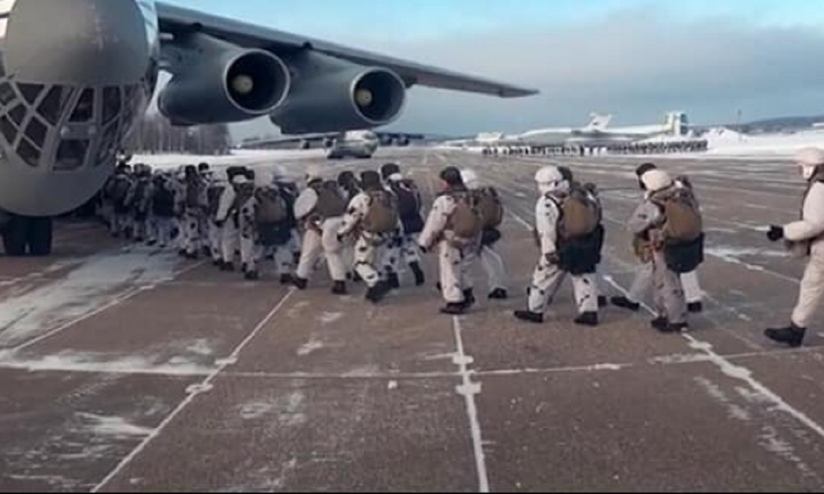 Ρωσία: Τρέχει να σώσει στρατιωτικούς δορυφόρους και διαστημόπλοια η Μόσχα