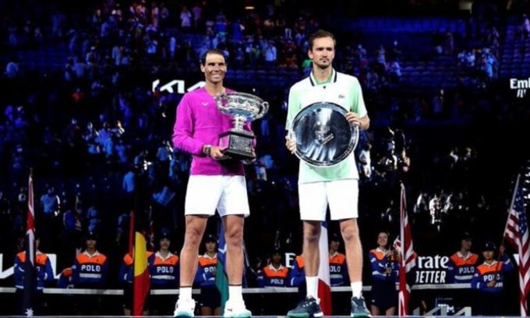 Australian Open: Απίστευτο ο Μεντβέντεφ είπε «βαρετό» κατά την απονομή του Ναδάλ!