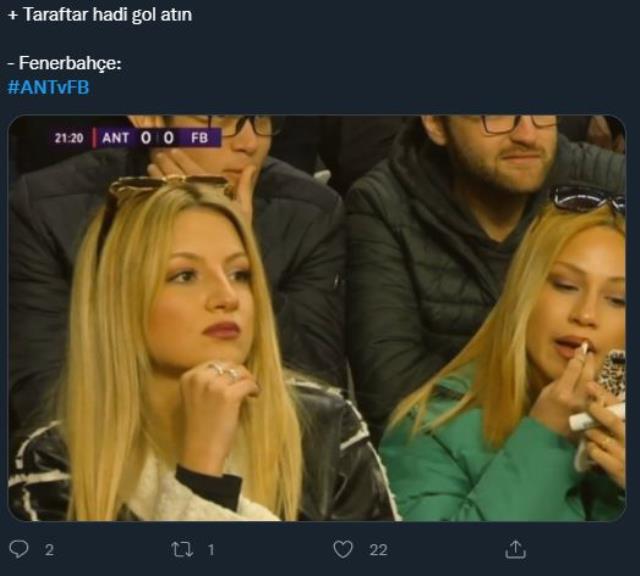 Toυρκία: Δύο νεαρές πανέμορφες Τουρκάλες τρέλαναν τον εκφωνητή του Αντάλιασπορ - Φενερμπαχτσέ