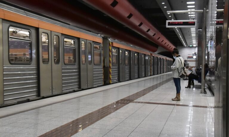 Επανέρχεται από την Παρασκευή 4 Μαρτίου και για κάθε Παρασκευή και Σάββατο η επέκταση του ωραρίου λειτουργίας του Μετρό έως τη 01:30.