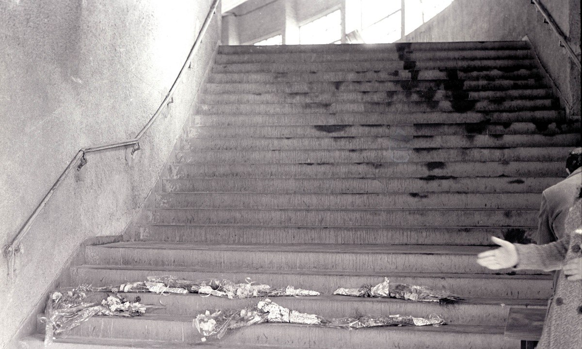 Ο Ολυμπιακός σημαδεύτηκε από την την 8η Φεβρουαρίου του 1981, όπου στα σκαλοπάτια της Θύρας 7 εκτυλίχθηκε η μεγαλύτερη τραγωδία του ελληνικού ποδοσφαίρου.