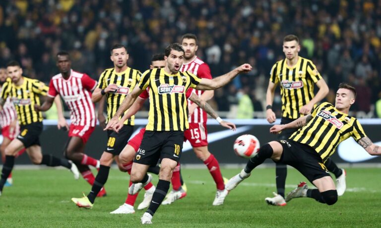 Η ΑΕΚ με τη βάρκα στη φουρτούνα