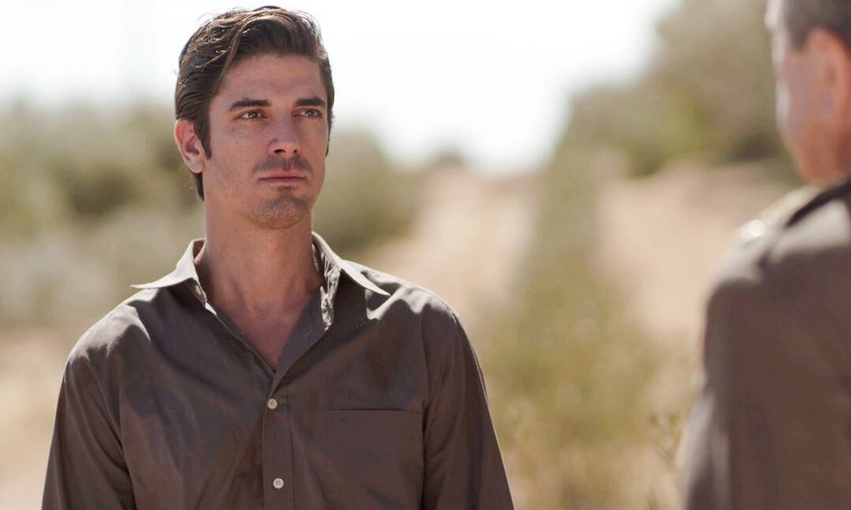 Άγριες Μέλισσες επόμενα επεισόδια: Ο Ζάχος βάζει υποψίες στον Λάμπρο για την πατρότητα του παιδιού της Ελένης