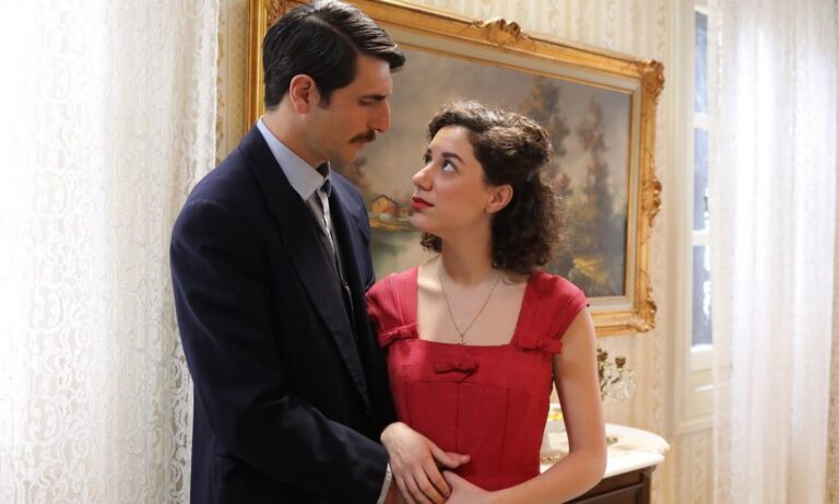 Άγριες Μέλισσες επόμενα επεισόδια: Η Πηνελόπη προσεγγίζει ερωτικά τον Μελέτη