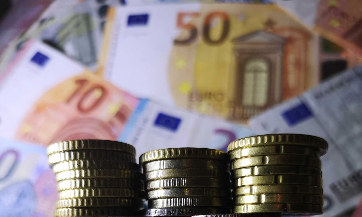 Επίδομα ακρίβειας έως 300 ευρώ πριν το Πάσχα – Ποιοι το δικαιούνται – Τα κριτήρια