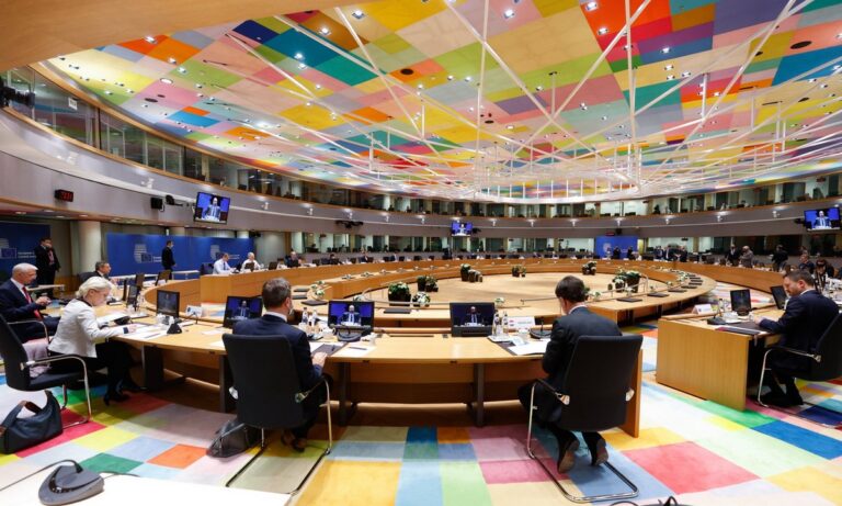 Ουκρανία: Η Ρωσία δέχεται νέες κυρώσεις από την Ευρωπαϊκή Ένωση