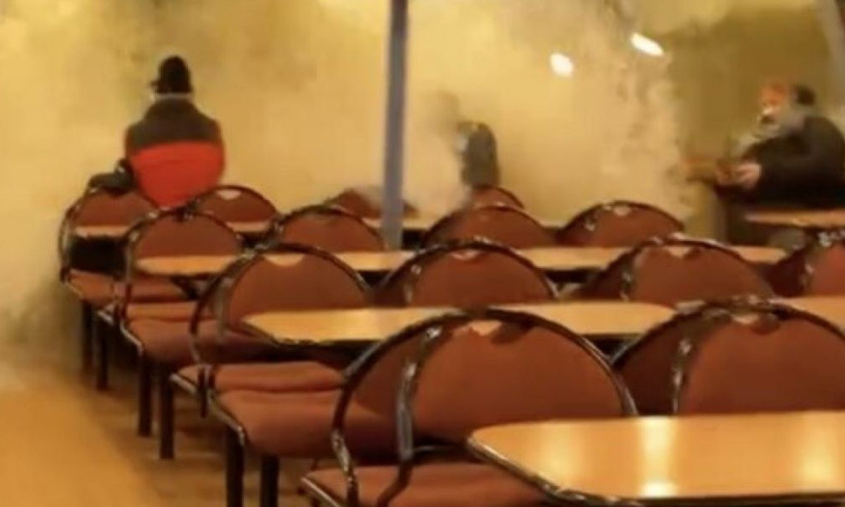 Γερμανία: Κύμα – γίγας έκανε θρύψαλα τα τζάμια φέρι μποτ! (vid)