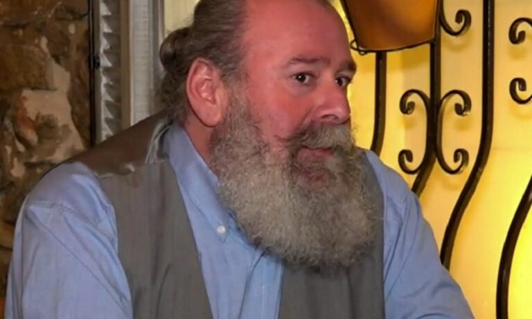 Άγριες Μέλισσες: Ο Κωστής Σαββιδάκης για τα χαμηλότερα νούμερα και τον ανταγωνισμό