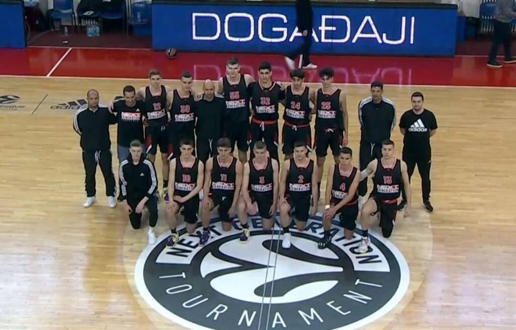 Ο Βασίλης Σπανούλης πέτυχε την πρώτη του νίκη ως προπονητής, με τη μικτή επιλέκτων του Βελιγραδίου να επικρατεί της Βιλερμπάν με 93-87.