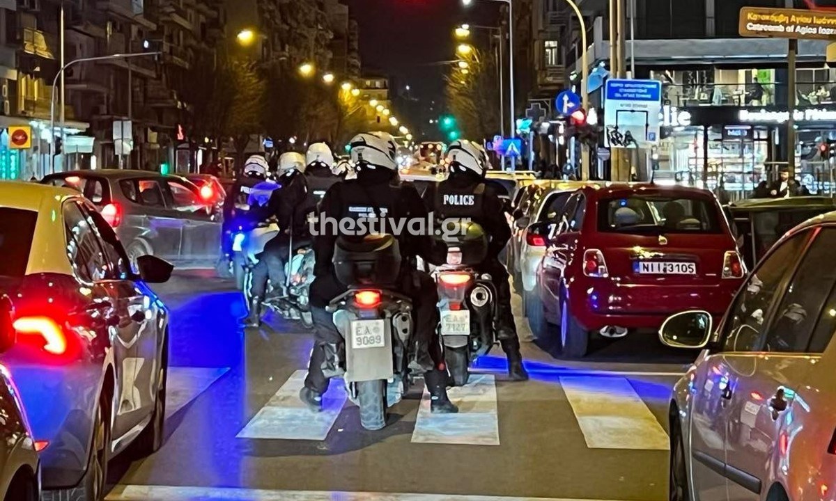 Θεσσαλονίκη: Ανήλικοι επιτέθηκαν σε λεωφορείο! – Προσαγωγές από την αστυνομία