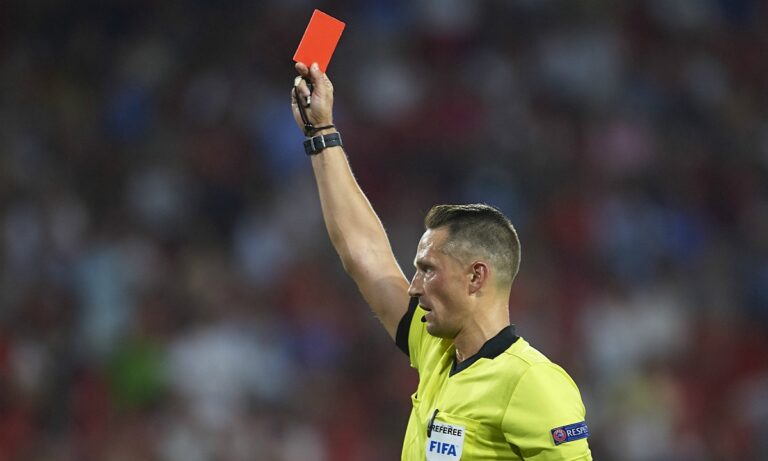 Super League: Τρεϊμάνις στο Ολυμπιακός – ΠΑΟΚ, διεθνείς στους «μεγάλους»