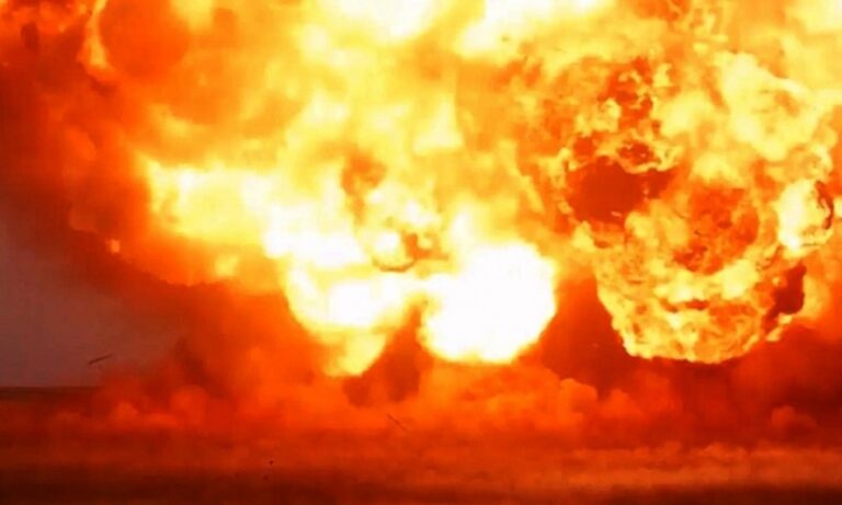 Oυκρανία: Οι Ρώσοι διέλυσαν αποθήκη πυρομαχικών των Ουκρανών – Δείτε το βίντεο