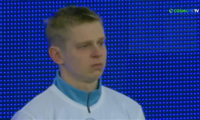 Πόλεμος στην Ουκρανία: Με πανό οι παίκτες της Σίτι – Λύγισε ο Ζιντσένκο (vid)