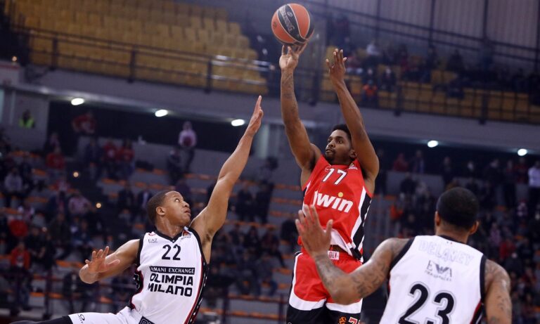 Ολυμπιακός- Αρμάνι Μιλάνο 67-58: Την τσάκισε στην τελευταία περίοδο