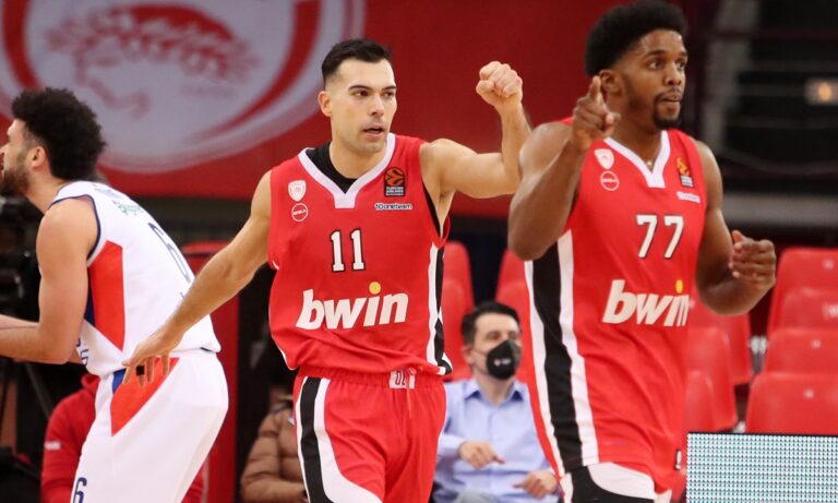 Ολυμπιακός- Εφές 87-85: Η βραδιά του Σλούκα (vid)