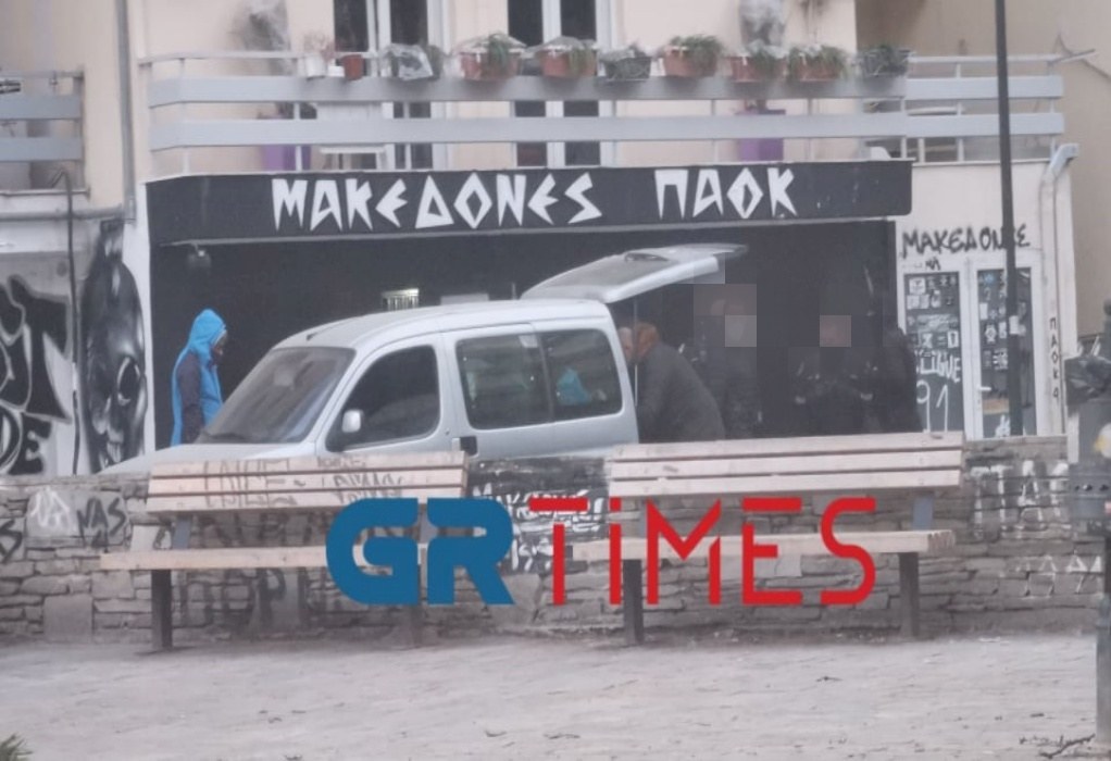 Δολοφονία Άλκη: Πολύ υλικό προς διερεύνηση, εντόπισαν οι Αρχές σε έφοδό τους σε σύνδεσμο του ΠΑΟΚ μετά τη δολοφονία του 19χρονου οπαδού.