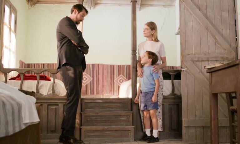 Άγριες Μέλισσες επόμενα επεισόδια: Η Ρένα εκδικείται το Νικηφόρο αποκαλύπτοντας την αλήθεια για τον Σέργιο