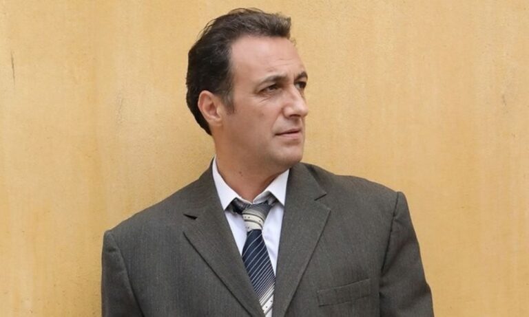 Άγριες Μέλισσες επόμενα επεισόδια: Κυριάκος και Σταμάτης προσπαθούν να εξαπατήσουν τον Ακύλα – Η Ασημίνα λέει την αλήθεια για τον Σκαφά