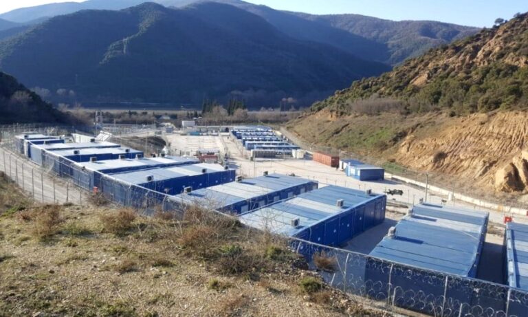 Πόλεμος στην Ουκρανία: Σε αυτήν την τραγική δομή θα φιλοξενήσουμε τους πρόσφυγες από την Ουκρανία