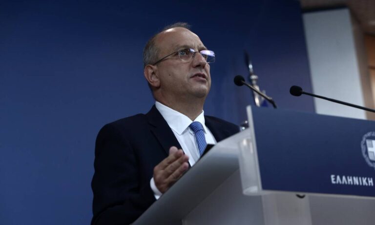 Σεμινάριο διαχείρισης της ακρίβειας έδωσε ο Γ. Οικονόμου: Δεν μειώνουμε τον ΕΦΚ, για να έχετε Υγεία και Παιδεία