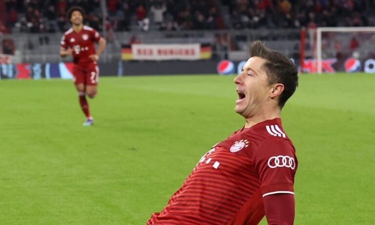 Champions League: To Λεβαντόφσκι εξπρές οδηγεί την Μπάγερν – Επεισοδιακή πρόκριση για Λίβερπουλ