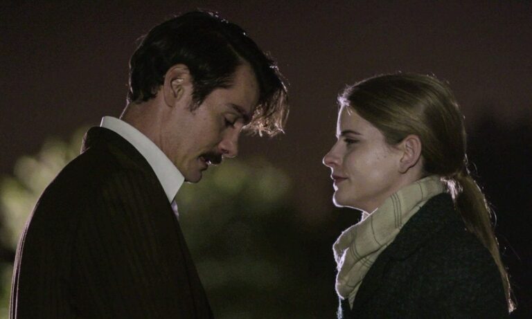 Άγριες Μέλισσες επόμενα επεισόδια: Νεα σκηνή ζήλιας του Κωνσταντή στη Δρόσω – Ζωή και Αιμιλία συμμαχούν εναντίον του Ακύλα