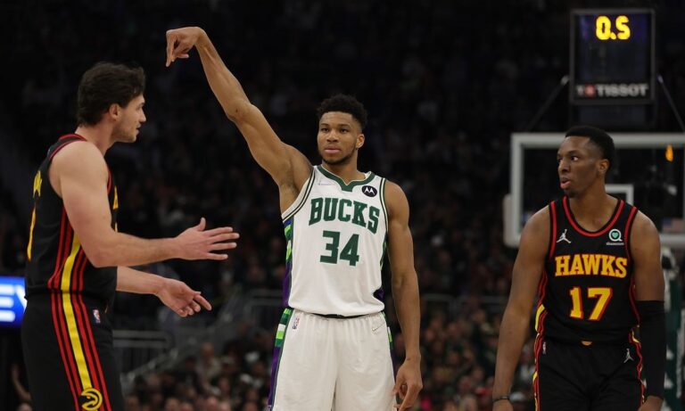 Μιλγουόκι Μπακς: 40αρα ο Αντετοκούνμπο και «τέζα» οι Χοκς!