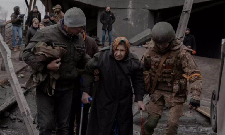 Ουκρανία: Πόσοι άμαχοι απομακρύνθηκαν μέσω ανθρωπιστικών διαδρόμων