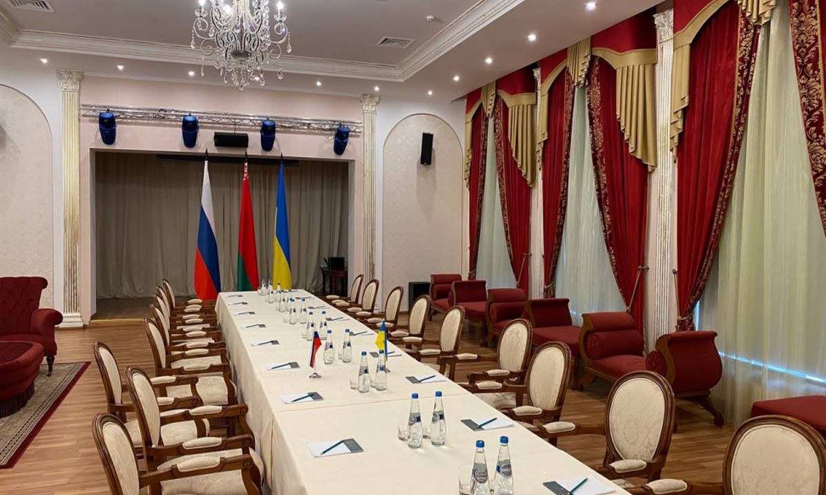 Πόλεμος στην Ουκρανία: Ξανά στο τραπέζι των διαπραγματεύσεων Μόσχα και Κίεβο - Μπαίνει στο «κόλπο» και η Τουρκία
