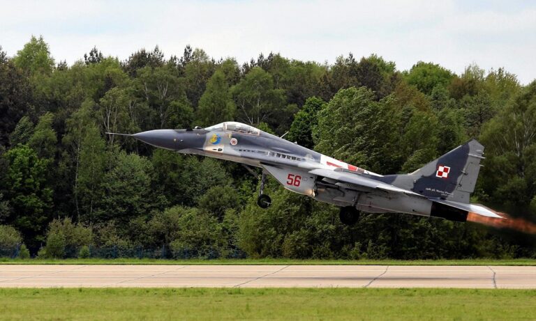 Η Πολωνία άλλαξε γνώμη για τη μεταφορά μαχητικών αεροσκαφών της στην ουκρανική Πολεμική Αεροπορία