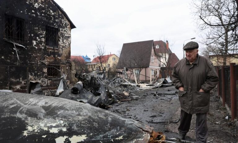 Πόλεμος στην Ουκρανία: Σφίγγει ο κλοιός στο Κίεβο – Στα πρόθυρα ανθρωπιστικής καταστροφής η Μαριούπολη! (vids)