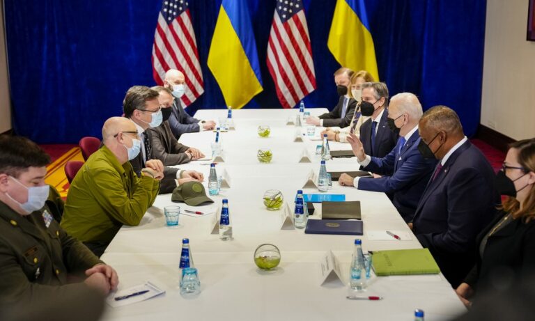 ΗΠΑ: Συνάντηση με Κουλέμπα και Ρεζνίκοφ ο Μπάιντεν