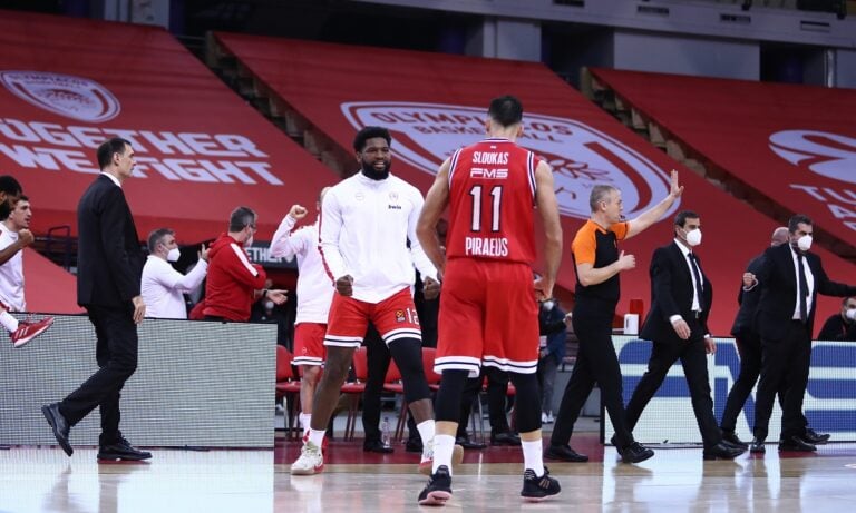 Ο Σλούκας στον Μάρτιν και γκολ!