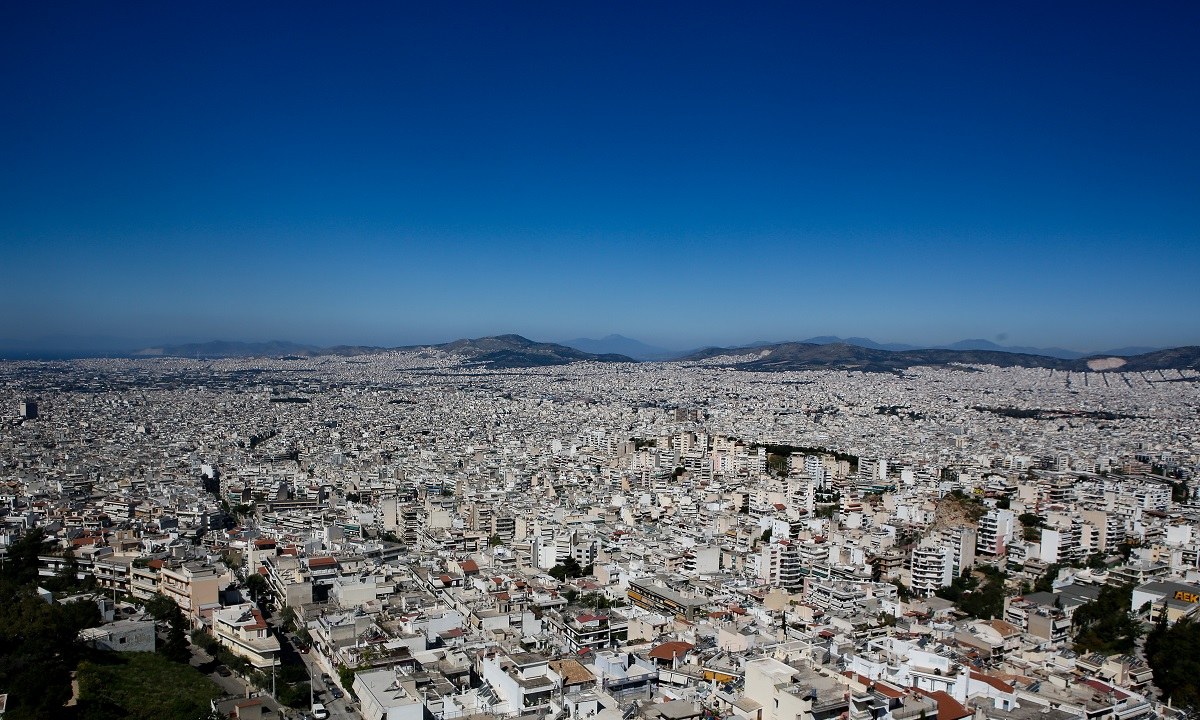Καιρός (26/4): Σύμφωνα με όσα αναφέρει το Εθνικό Αστεροσκοπείο Αθηνών, την Κυριακή 24 Απριλίου 2022 ο καιρός  θα διατηρηθεί καλός και ζεστός.