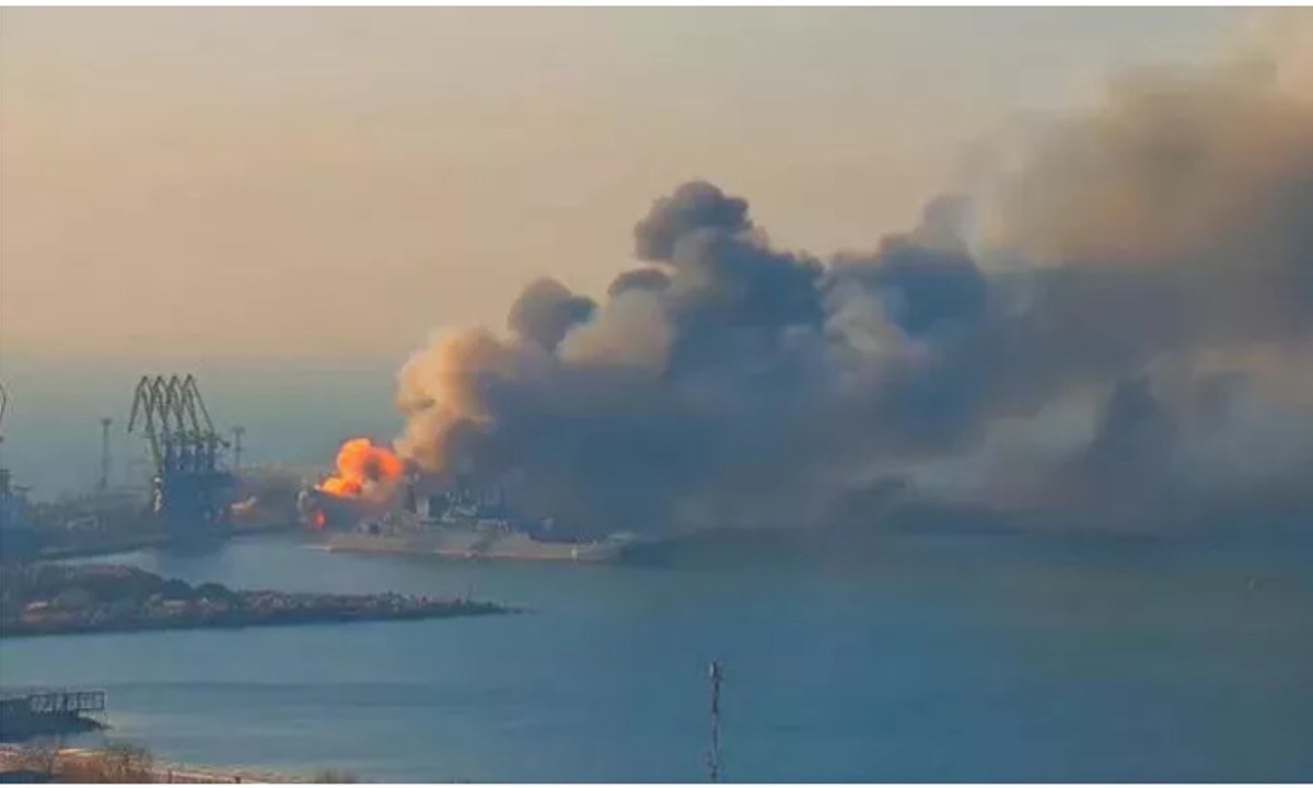 Οπως αναφέρει ο τουρκικός Τύπος η Ουκρανία χτύπησε το μεγαλύτερο πολεμικό πλοίο της Ρωσίας «Moskva» στη Μαύρη Θάλασσα! Μεγάλο το πλήγμα.