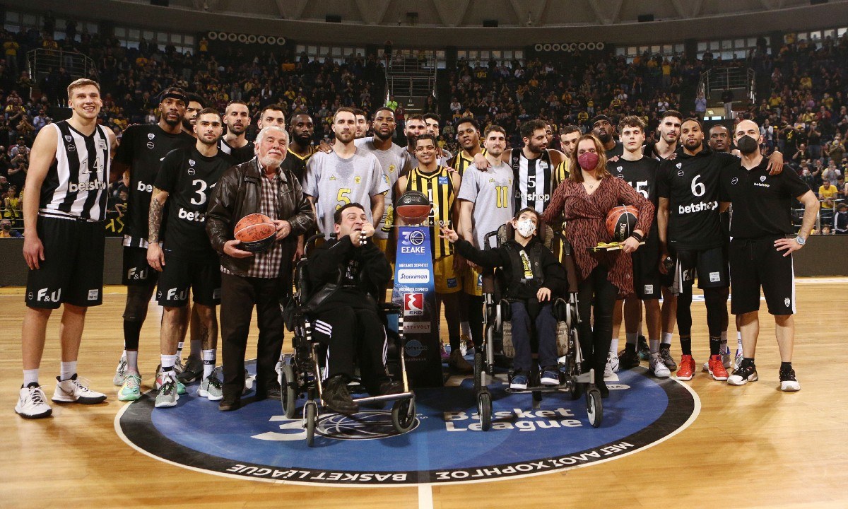 Ο Αλέξανδρος Κωτάκης γράφει ότι ο Άρης κέρδισε τον ΠΑΟΚ παρότι έπαιξε όπως μπορεί μόνο για ένα δεκάλεπτο και με το τραγικό 48% στις βολές.