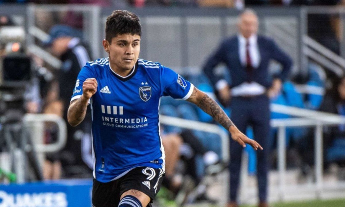 ΑΕΚ: Αυτός είναι ο παίκτης που θέλει να φέρει ο Αλμέιδα – Τον είχε και στις ΗΠΑ